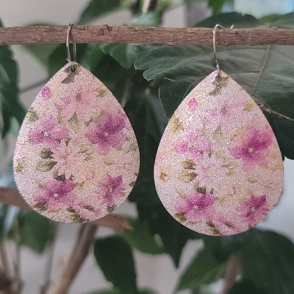 None Jewelry - Floral Teardrop Earrings